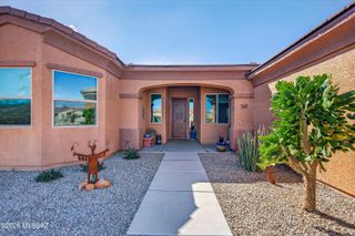 837 W Bosch Drive, Green Valley, AZ 85614