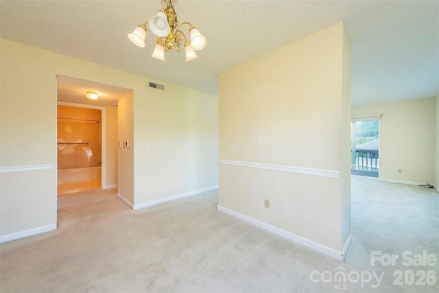 4805 Breakers Lane, Asheville, NC 28806