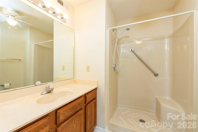4805 Breakers Lane, Asheville, NC 28806