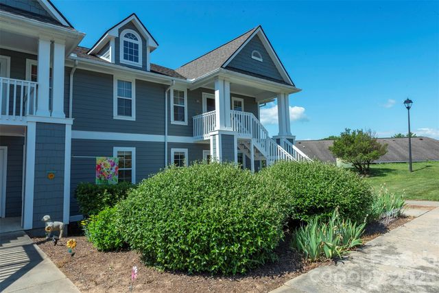 4805 Breakers Lane, Asheville, NC 28806