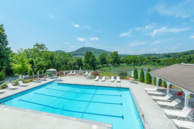 4805 Breakers Lane, Asheville, NC 28806