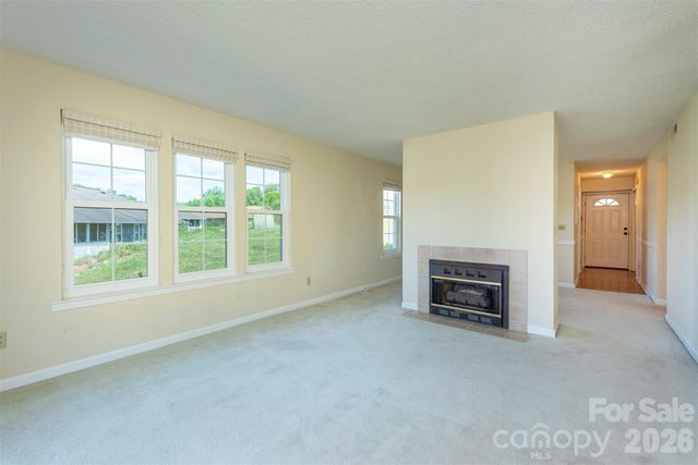 4805 Breakers Lane, Asheville, NC 28806