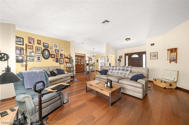 409 S Christy Jo Drive, Avon Park, FL 33825