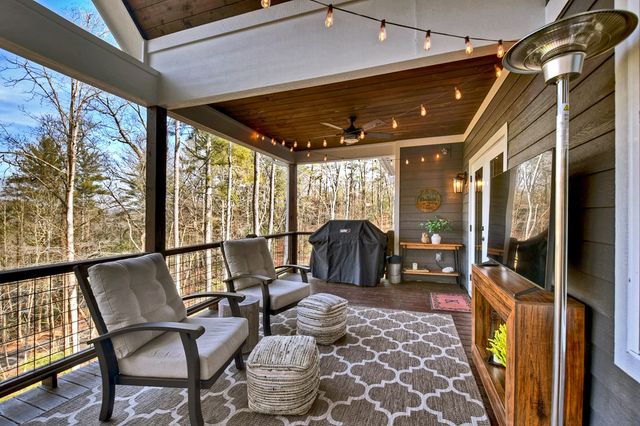 912 Lazy River Lane, Ellijay, GA 30536
