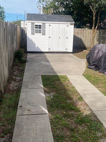 2713 W SAINT LOUIS STREET, Tampa, FL 33607