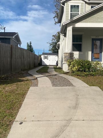 2713 W SAINT LOUIS STREET, Tampa, FL 33607