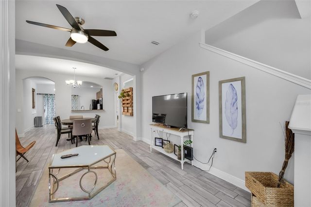 2713 W SAINT LOUIS STREET, Tampa, FL 33607
