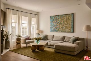 10639 Woodbridge Street 107, Toluca Lake (los Angeles), CA 91602