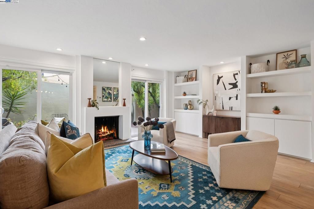 3109 La Campania, Alameda, CA 94502