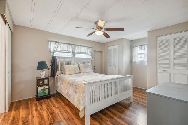 10232 PARADISE DRIVE 193, Largo, FL 33773