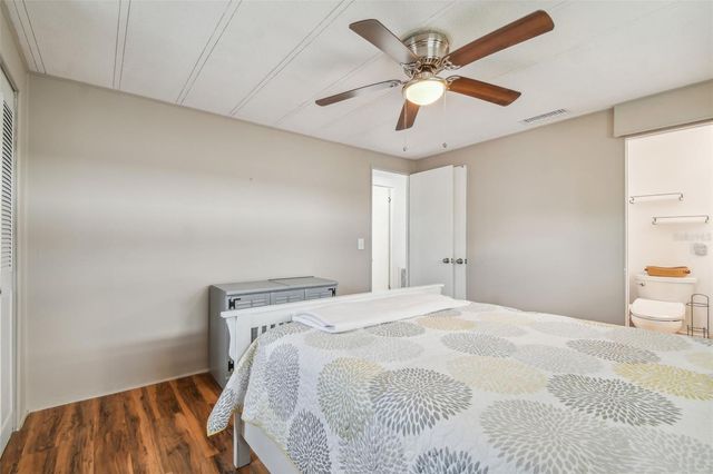 10232 PARADISE DRIVE 193, Largo, FL 33773