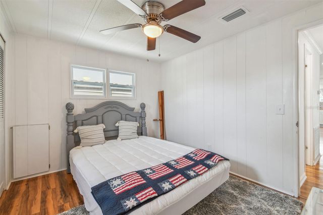 10232 PARADISE DRIVE 193, Largo, FL 33773