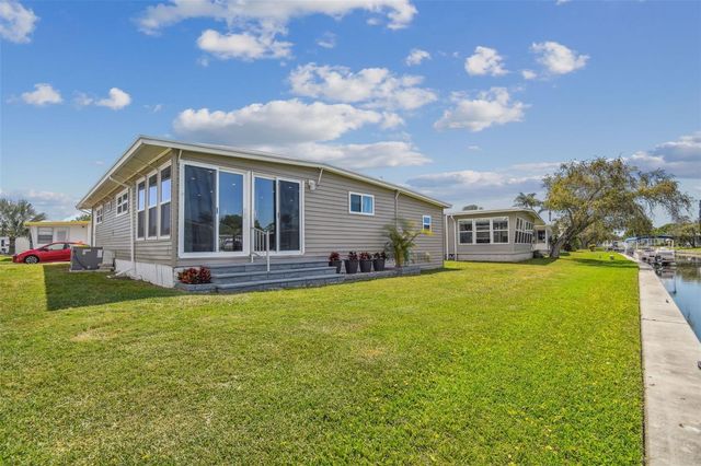 10232 PARADISE DRIVE 193, Largo, FL 33773