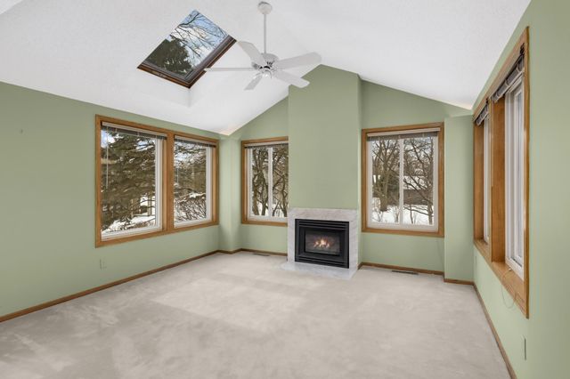 8827 Flesher Circle, Eden Prairie, MN 55347