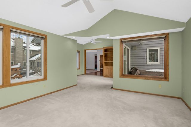 8827 Flesher Circle, Eden Prairie, MN 55347