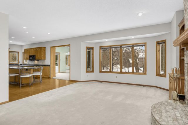 8827 Flesher Circle, Eden Prairie, MN 55347