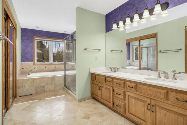 8827 Flesher Circle, Eden Prairie, MN 55347