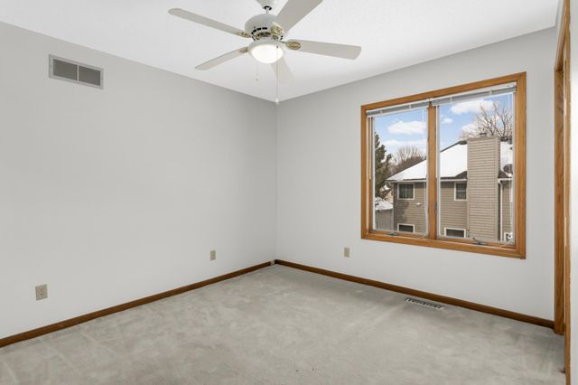 8827 Flesher Circle, Eden Prairie, MN 55347