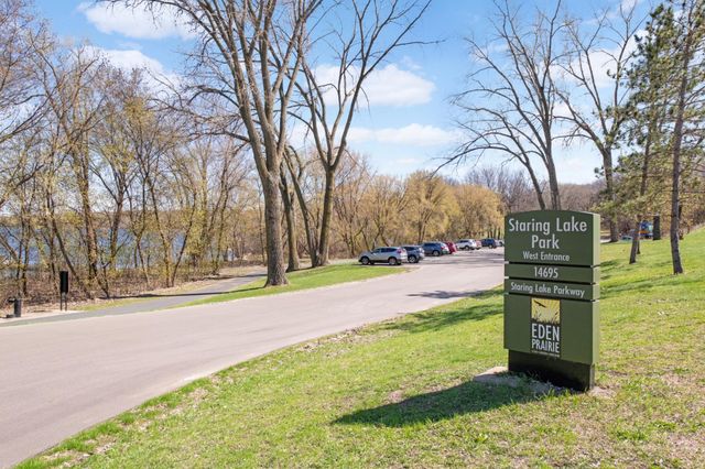 8827 Flesher Circle, Eden Prairie, MN 55347