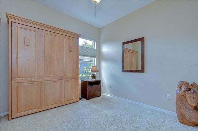 5725 EAGLEMOUNT CIRCLE, Lithia, FL 33547