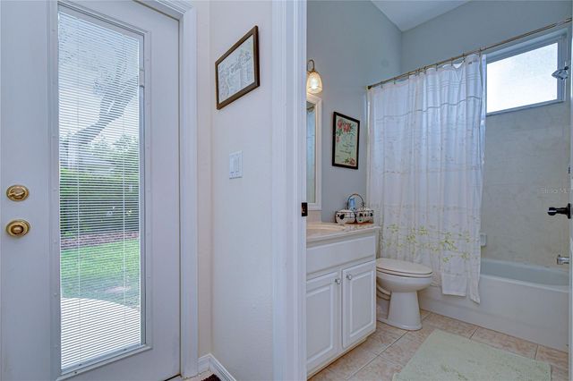 5725 EAGLEMOUNT CIRCLE, Lithia, FL 33547