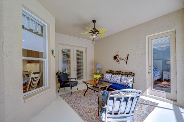 5725 EAGLEMOUNT CIRCLE, Lithia, FL 33547