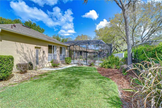 5725 EAGLEMOUNT CIRCLE, Lithia, FL 33547