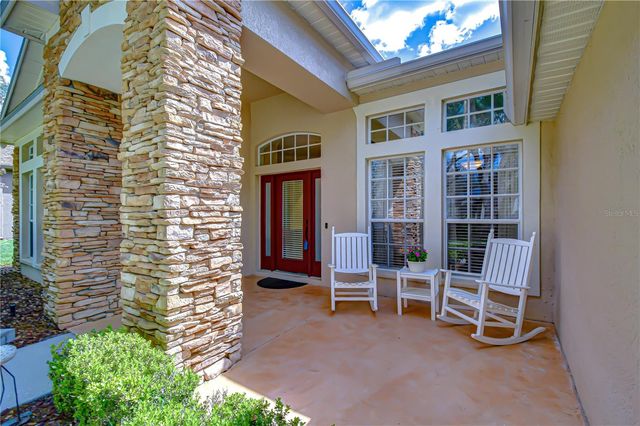 5725 EAGLEMOUNT CIRCLE, Lithia, FL 33547