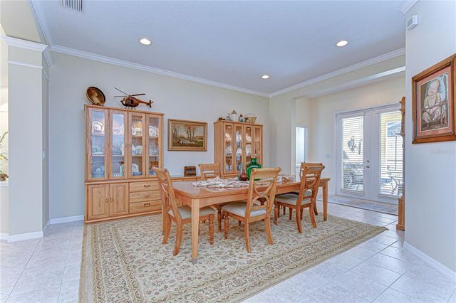 5725 EAGLEMOUNT CIRCLE, Lithia, FL 33547