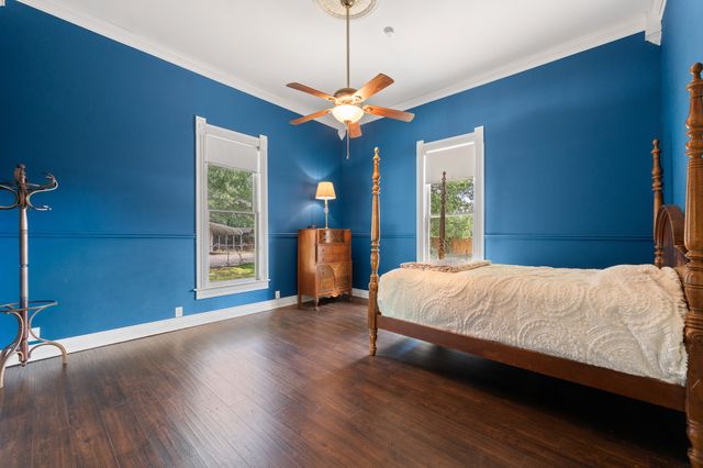 320 E Franklin Street, Hillsboro, TX 76645