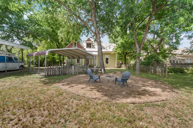 320 E Franklin Street, Hillsboro, TX 76645