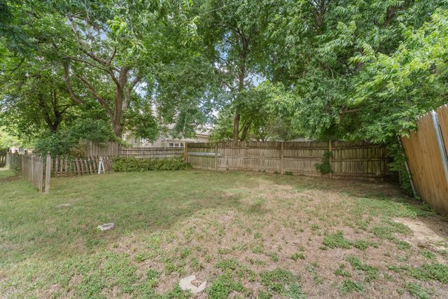 320 E Franklin Street, Hillsboro, TX 76645