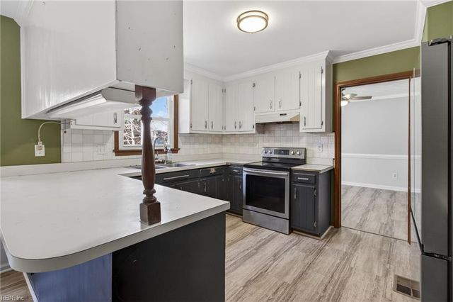 105 Yorkwood LN, Yorktown, VA 23692