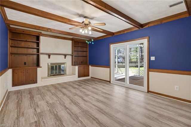 105 Yorkwood LN, Yorktown, VA 23692