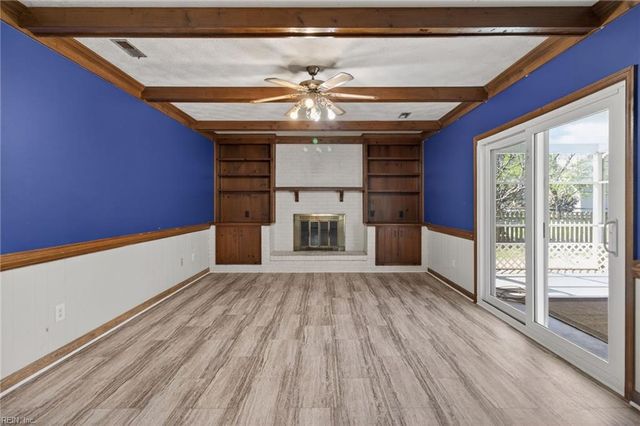 105 Yorkwood LN, Yorktown, VA 23692