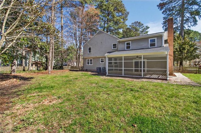 105 Yorkwood LN, Yorktown, VA 23692