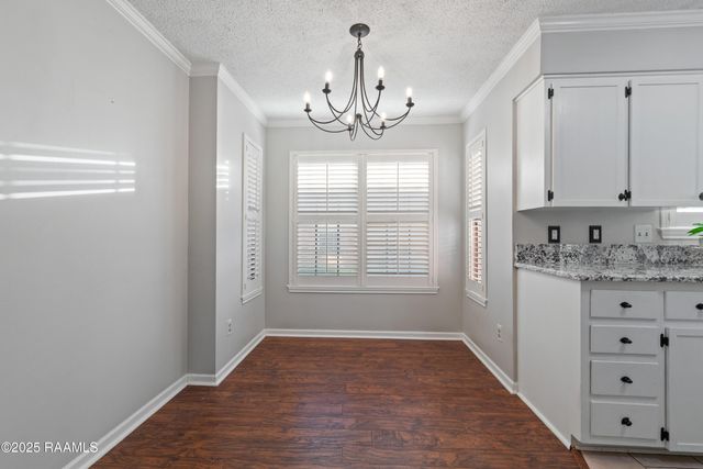 115 Meadow Glen Drive, Youngsville, LA 70592