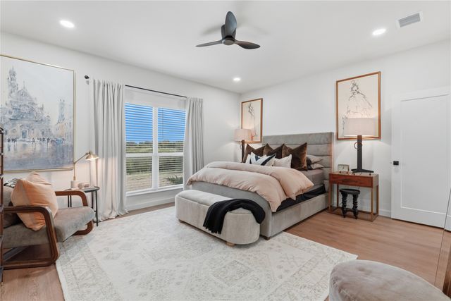 208 N Mountain Ridge, Cresson, TX 76035
