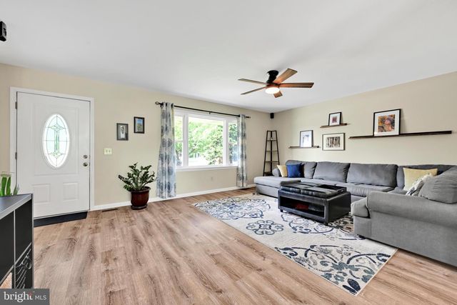 680 NEW SCHAEFFERSTOWN RD, Bernville, PA 19506