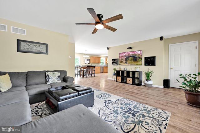 680 NEW SCHAEFFERSTOWN RD, Bernville, PA 19506