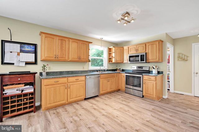 680 NEW SCHAEFFERSTOWN RD, Bernville, PA 19506