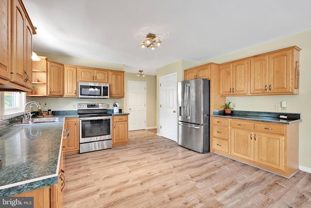680 NEW SCHAEFFERSTOWN RD, Bernville, PA 19506