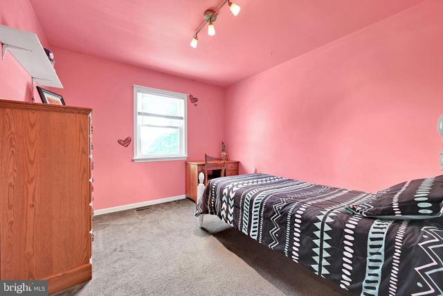 680 NEW SCHAEFFERSTOWN RD, Bernville, PA 19506