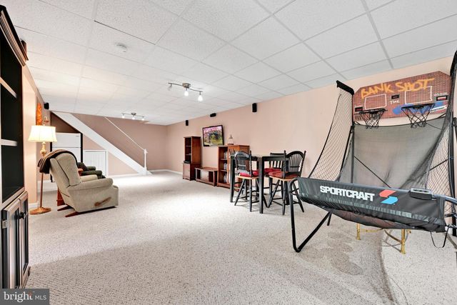 680 NEW SCHAEFFERSTOWN RD, Bernville, PA 19506
