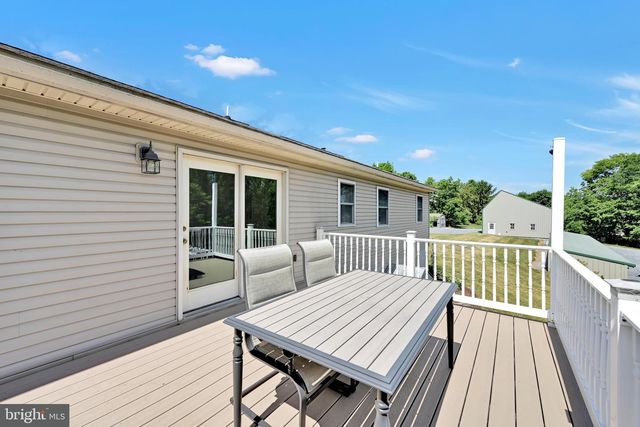 680 NEW SCHAEFFERSTOWN RD, Bernville, PA 19506
