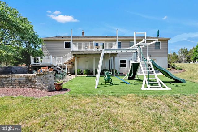 680 NEW SCHAEFFERSTOWN RD, Bernville, PA 19506