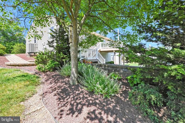 680 NEW SCHAEFFERSTOWN RD, Bernville, PA 19506