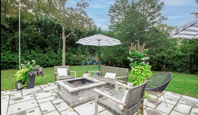 45 Sherwood Road, Hampton Bays, NY 11946