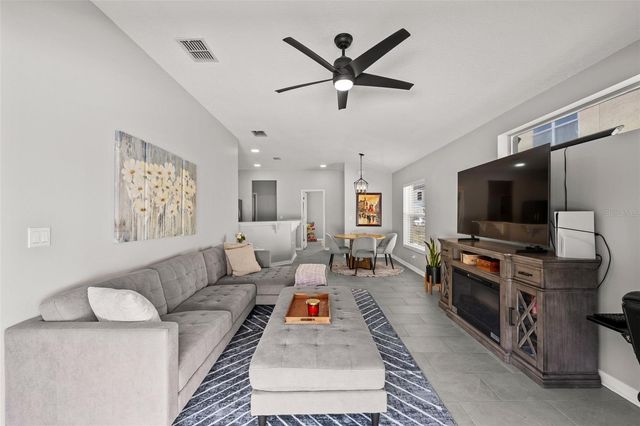 8707 CORINTHIAN WAY, New Port Richey, FL 34654