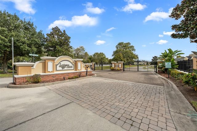 8707 CORINTHIAN WAY, New Port Richey, FL 34654